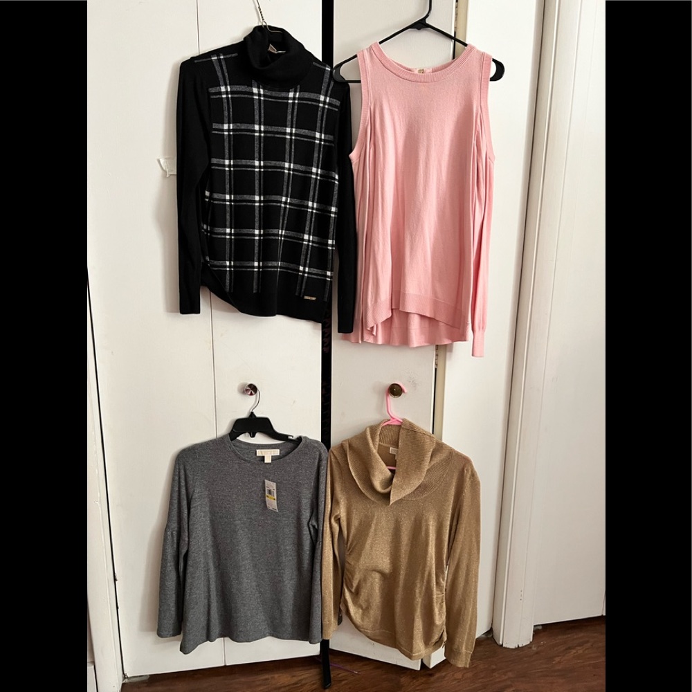 Michel Kors Back to Work Sweater bundle. Sz M